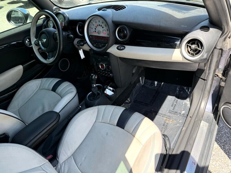 2014 MINI Cooper Image 13