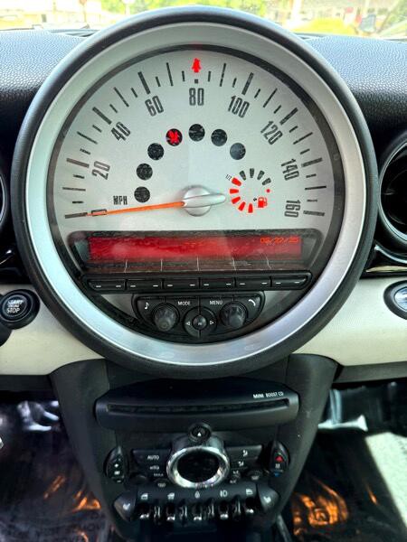2014 MINI Cooper Image 18