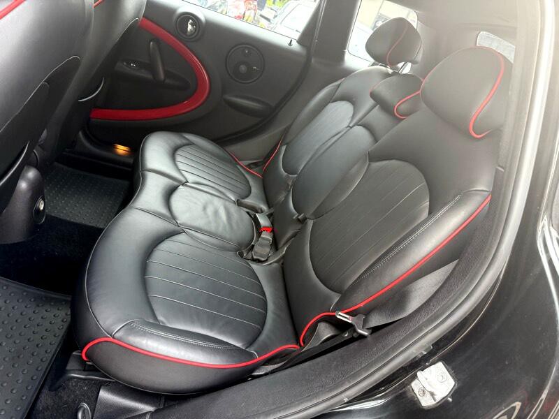 2013 MINI Countryman Image 15