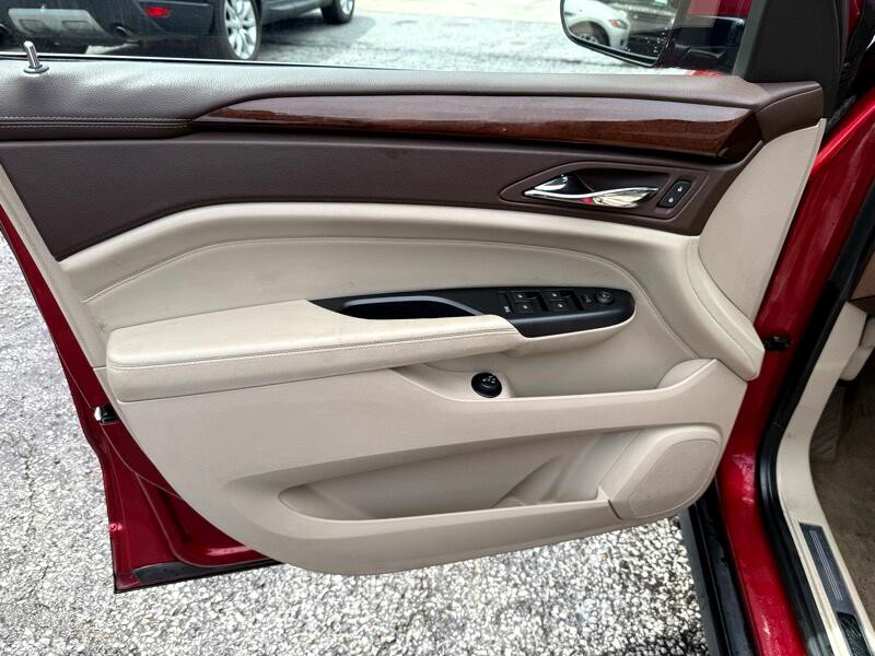 2013 Cadillac SRX Image 10