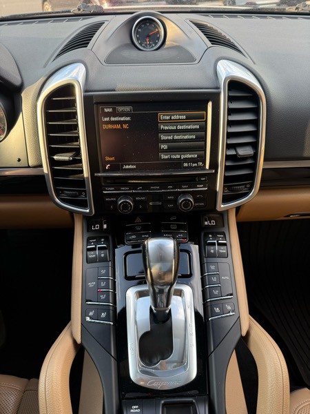 2016 Porsche Cayenne Image 15
