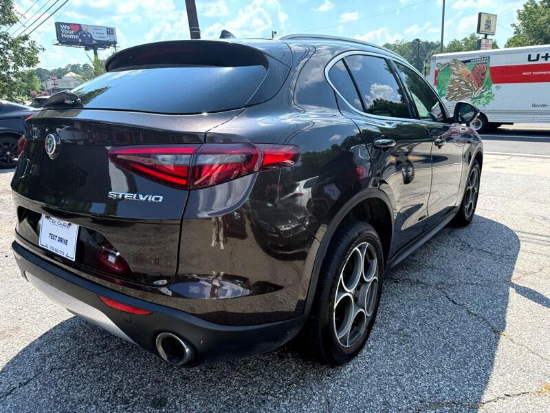 2019 Alfa Romeo Stelvio Image 5