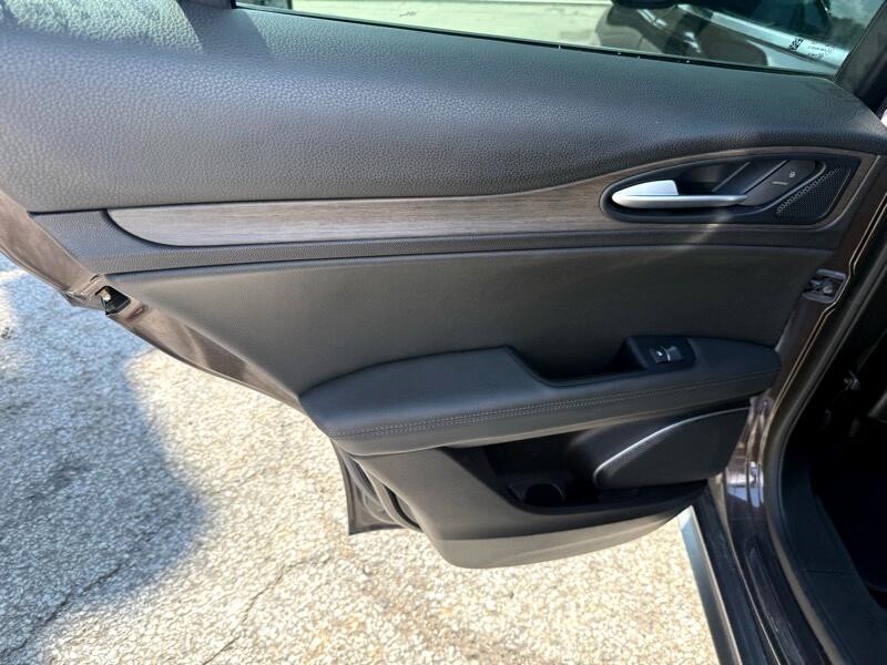 2019 Alfa Romeo Stelvio Image 12