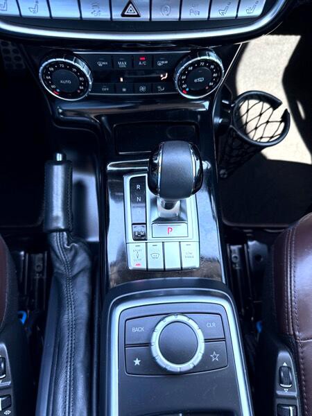 2016 Mercedes-Benz G-Class Image 32