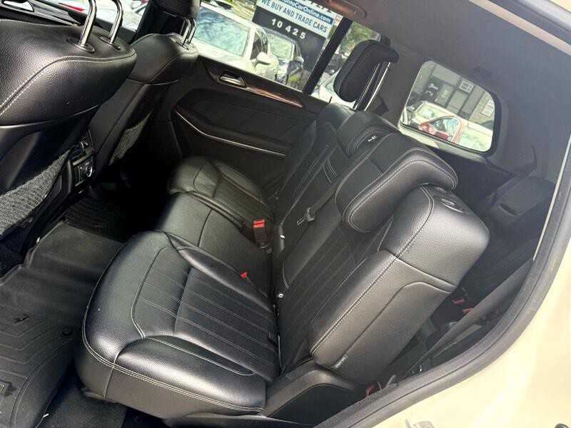 2013 Mercedes-Benz GL-Class Image 15