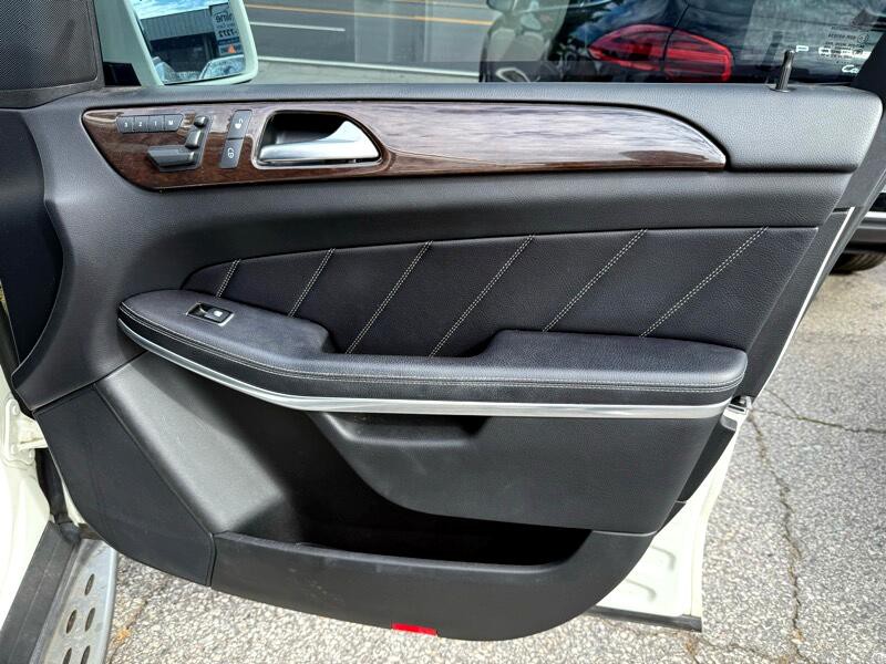 2013 Mercedes-Benz GL-Class Image 18