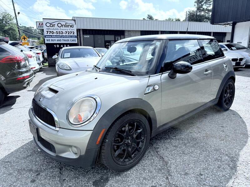 2010 MINI Cooper Image 1