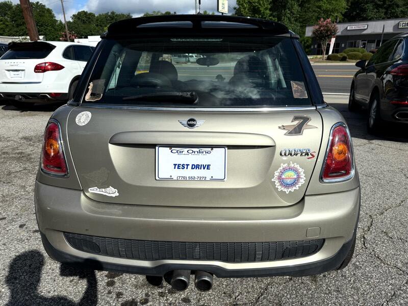 2010 MINI Cooper Image 6