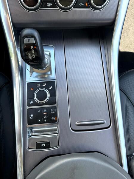 2014 Land Rover Range Rover Sport Image 23