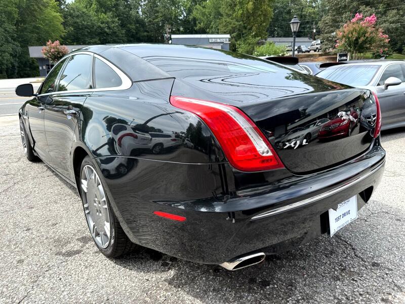 2011 Jaguar XJ Image 8