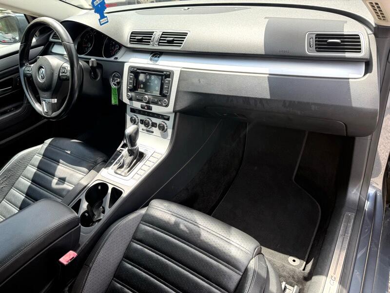 2015 Volkswagen CC Image 16