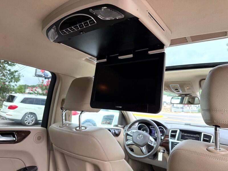 2014 Mercedes-Benz GL-Class Image 25