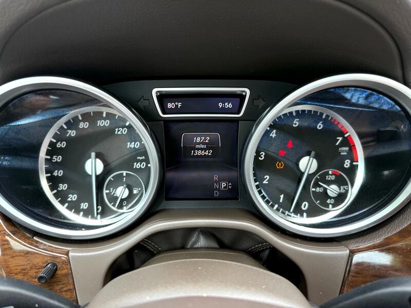 2014 Mercedes-Benz GL-Class Image 30