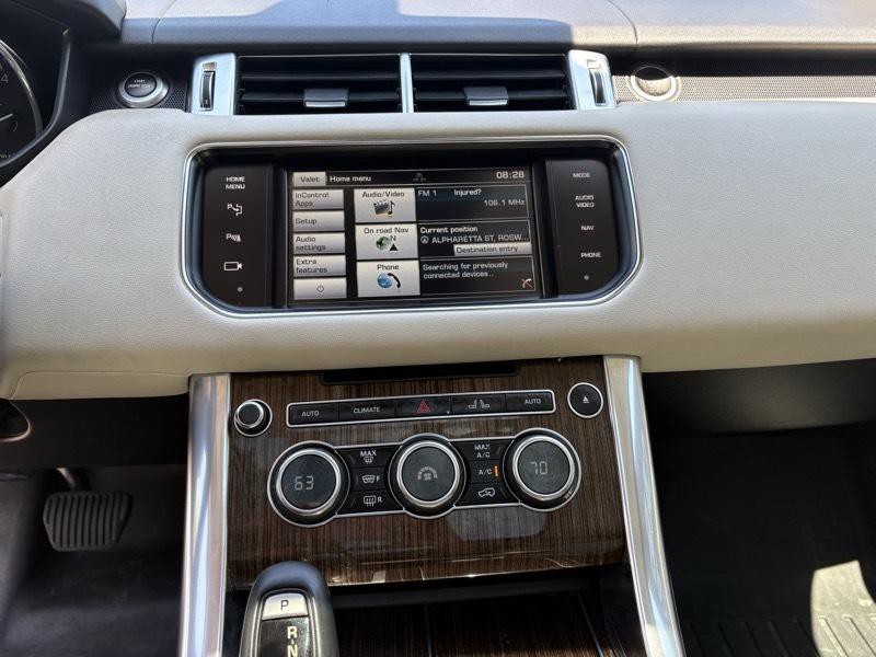 2015 Land Rover Range Rover Sport Image 17