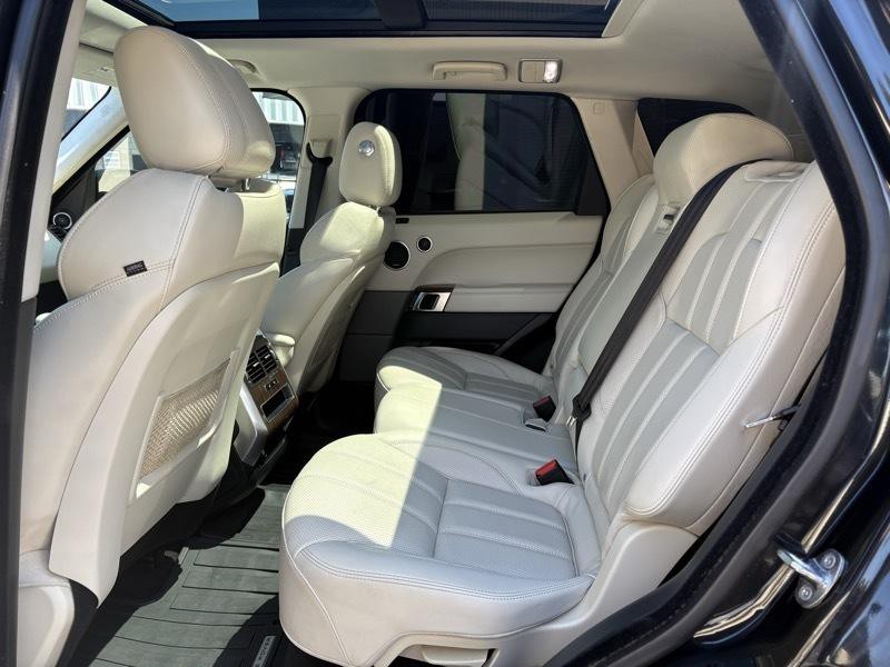 2015 Land Rover Range Rover Sport Image 22