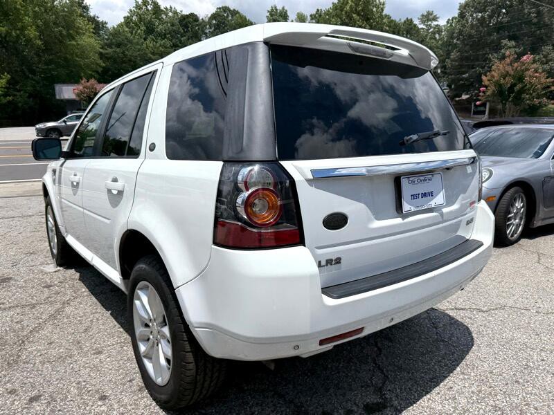 2015 Land Rover LR2 Image 7