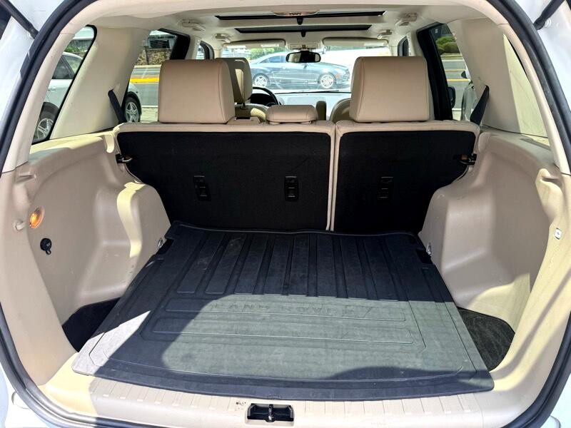 2015 Land Rover LR2 Image 16