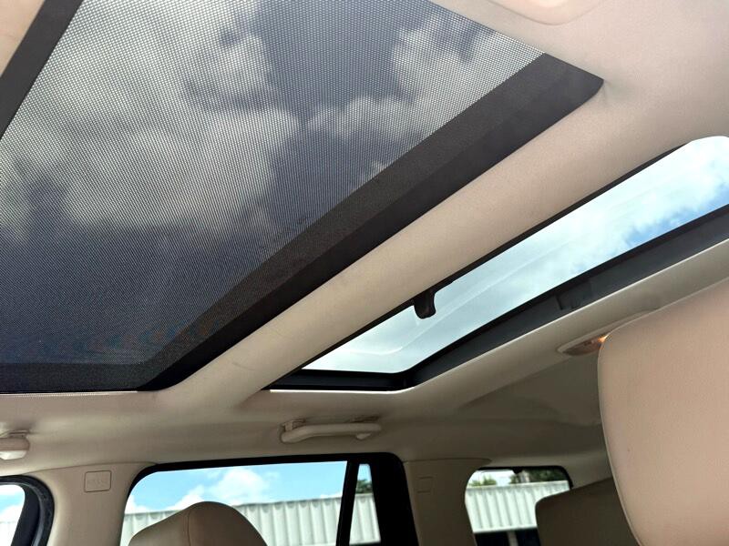 2015 Land Rover LR2 Image 22