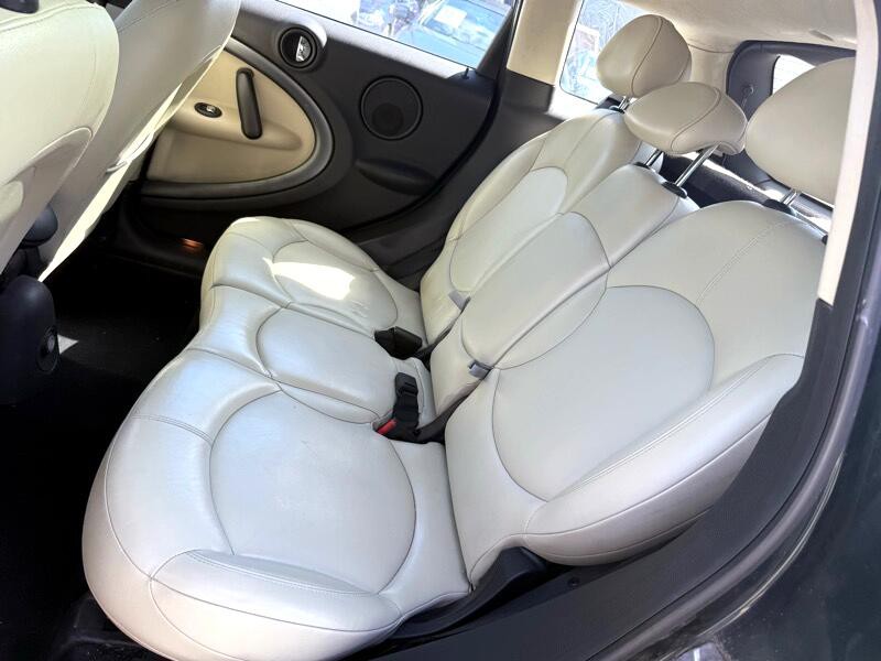 2013 MINI Countryman Image 14