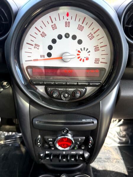2013 MINI Countryman Image 24