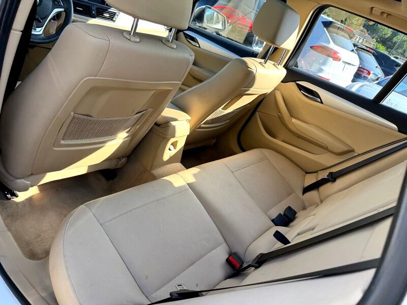 2015 BMW X1 Image 14