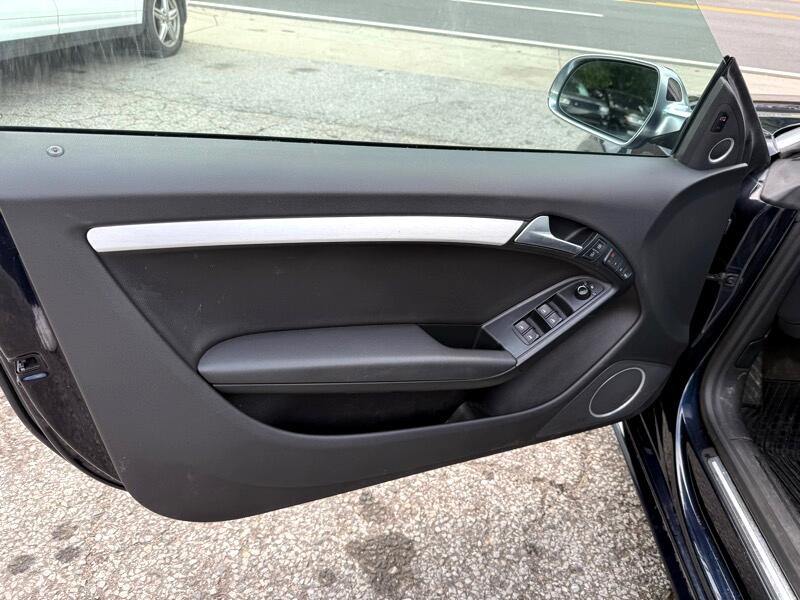 2010 Audi S5 Image 11