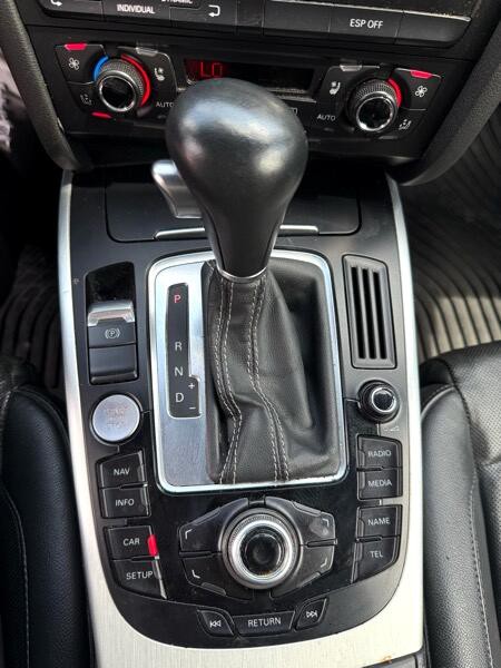 2010 Audi S5 Image 22