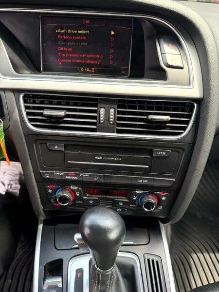 2010 Audi S5 Image 23