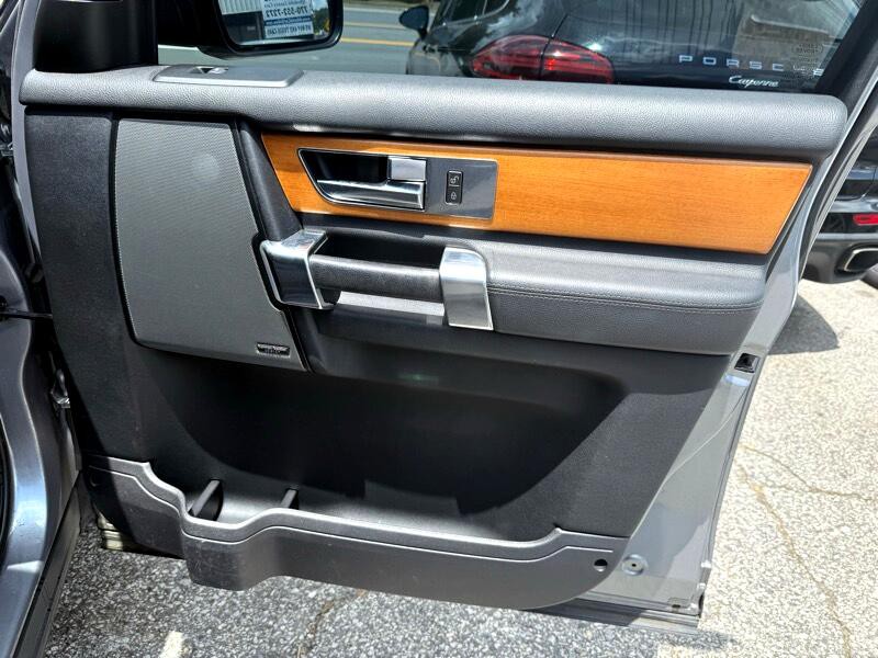 2012 Land Rover LR4 Image 18