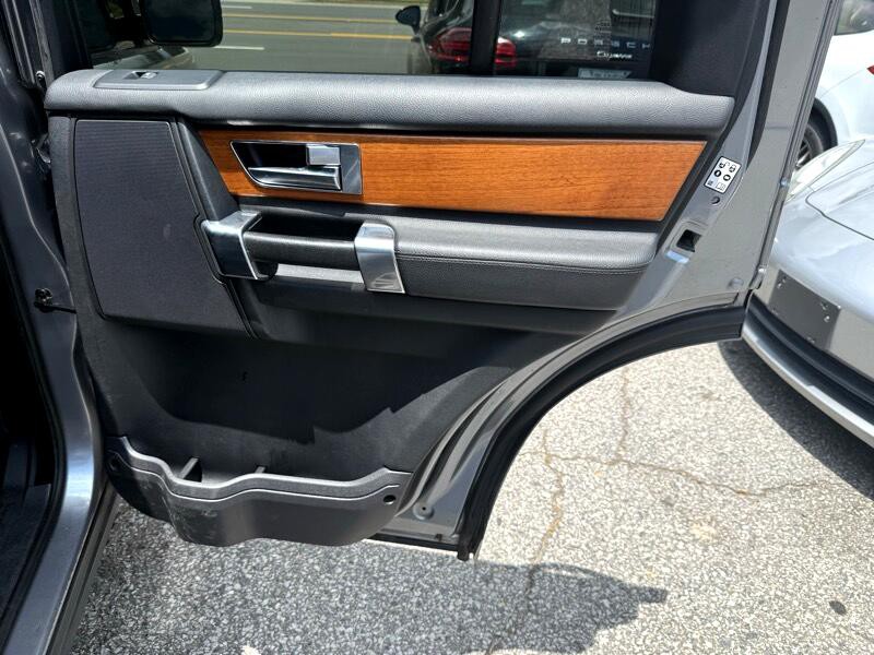 2012 Land Rover LR4 Image 21