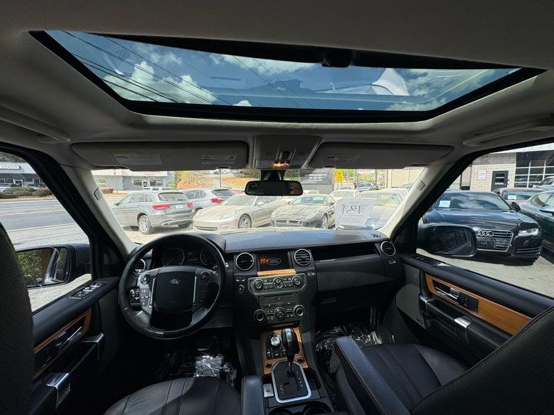 2012 Land Rover LR4 Image 13