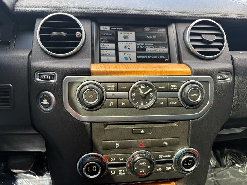 2012 Land Rover LR4 Image 23