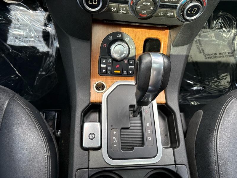 2012 Land Rover LR4 Image 24