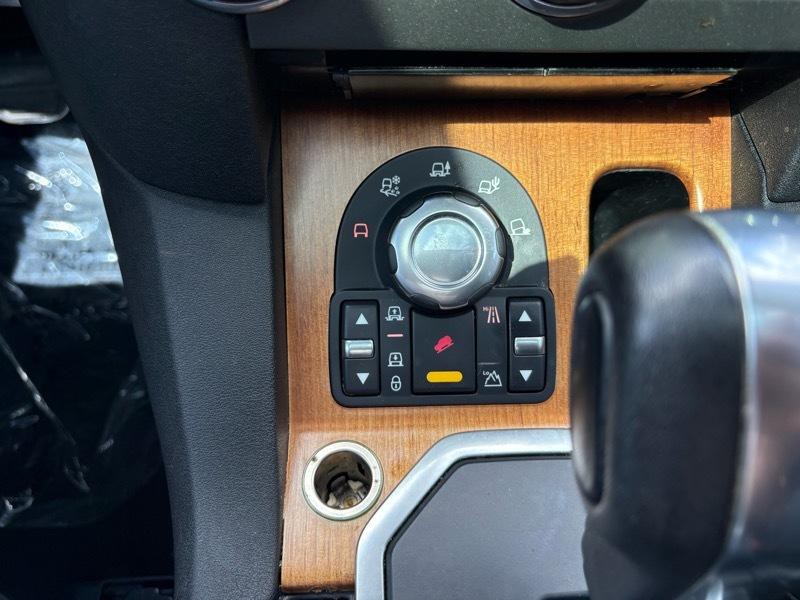 2012 Land Rover LR4 Image 25