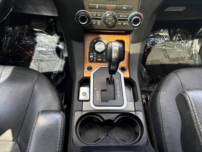 2012 Land Rover LR4 Image 29