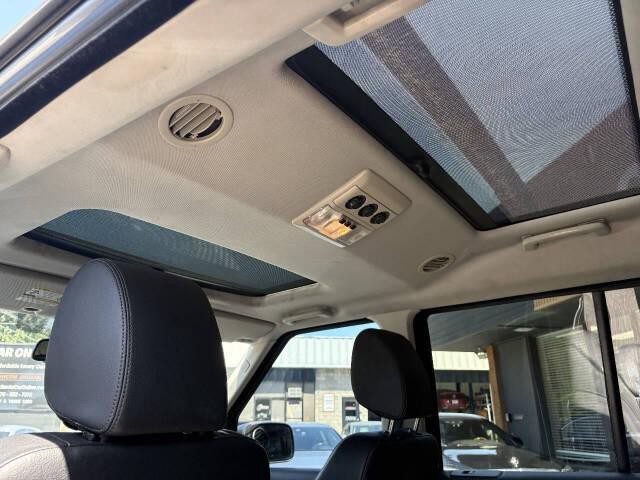2012 Land Rover LR4 Image 17
