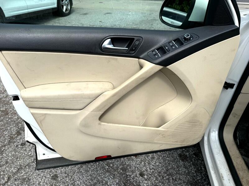 2012 Volkswagen Tiguan Image 9