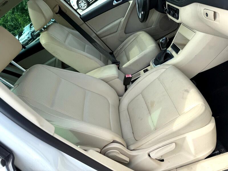 2012 Volkswagen Tiguan Image 18
