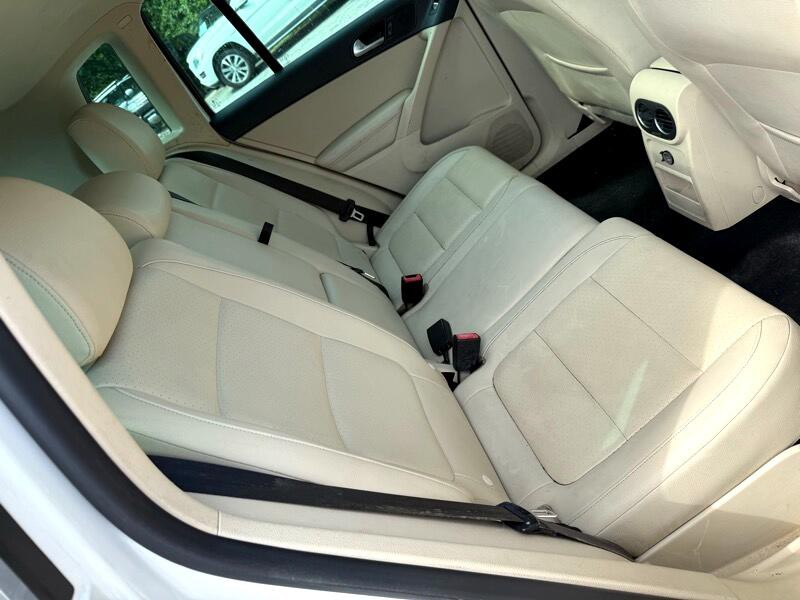 2012 Volkswagen Tiguan Image 21