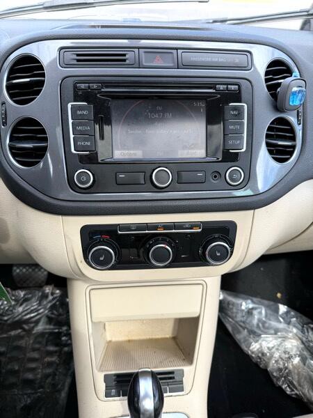 2012 Volkswagen Tiguan Image 23