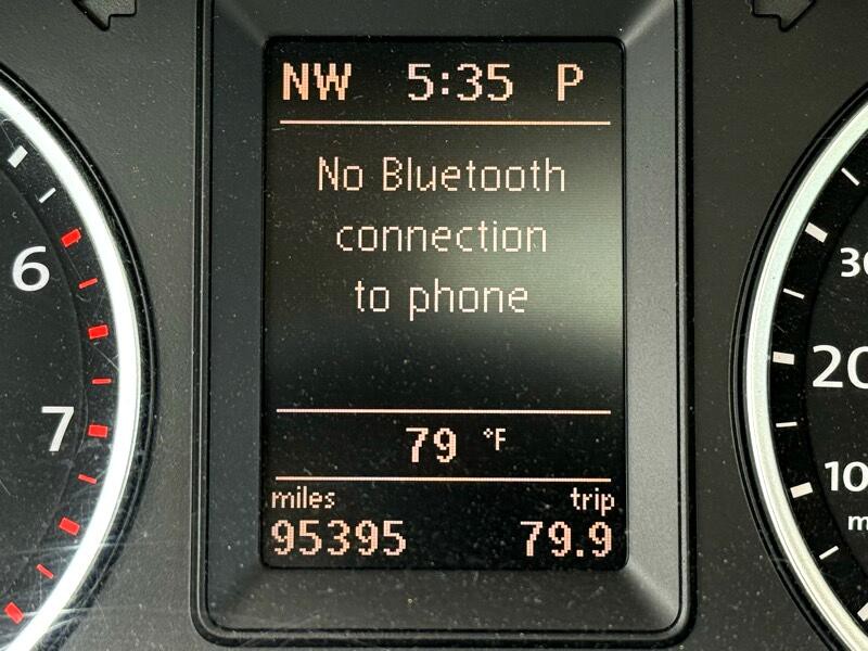 2012 Volkswagen Tiguan Image 24