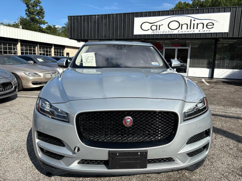 2017 Jaguar F-PACE Image 2