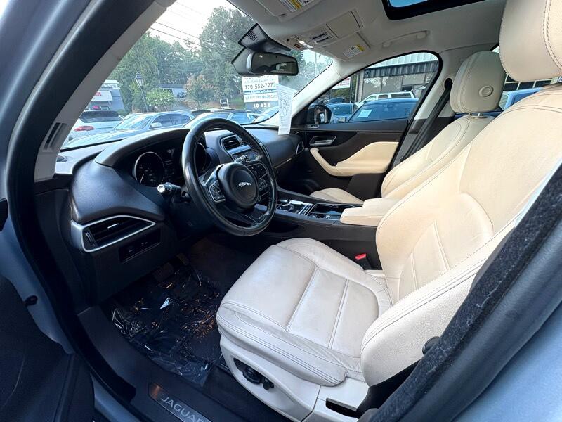 2017 Jaguar F-PACE Image 8