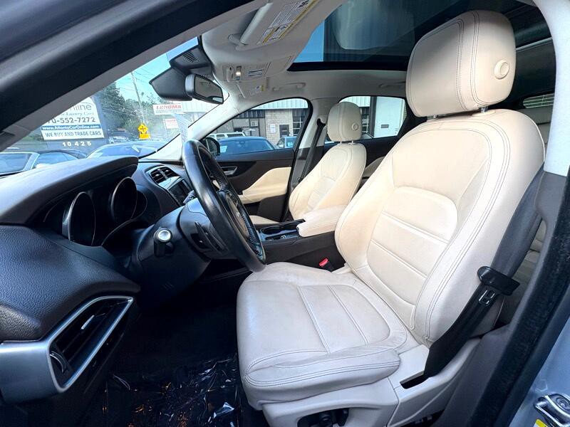 2017 Jaguar F-PACE Image 19