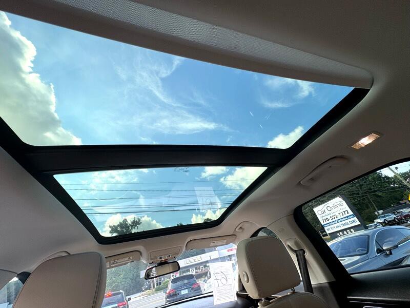 2017 Jaguar F-PACE Image 21