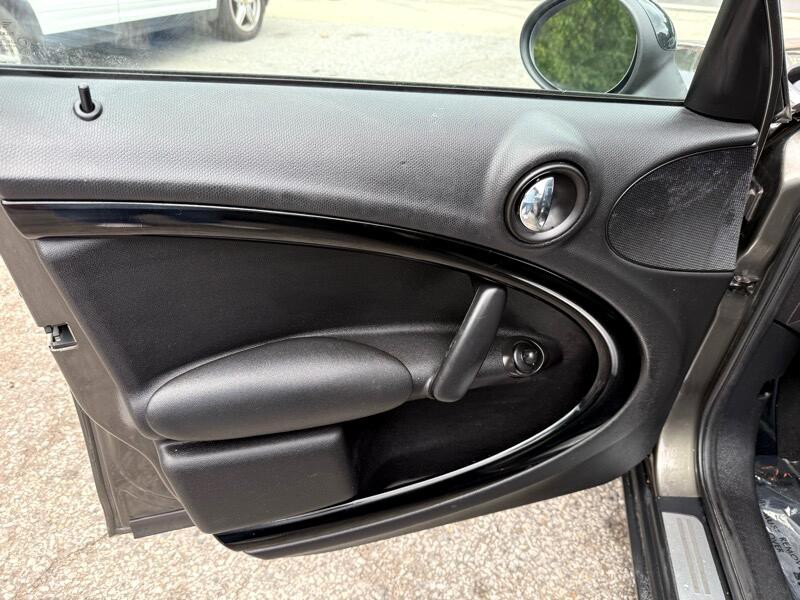 2012 MINI Countryman Image 11