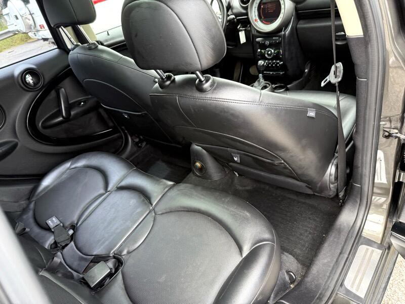 2012 MINI Countryman Image 21