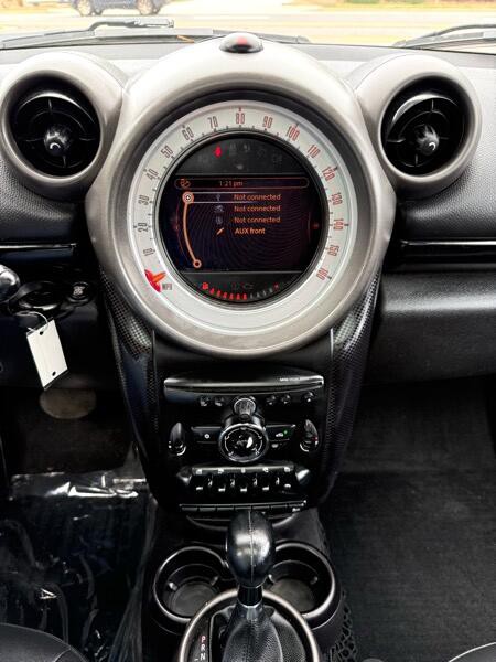 2012 MINI Countryman Image 23