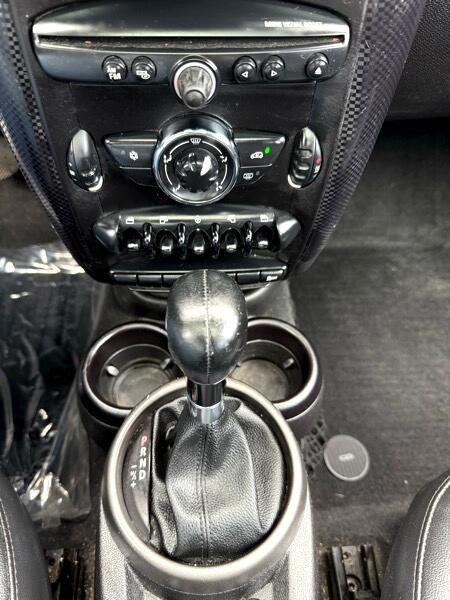 2012 MINI Countryman Image 24