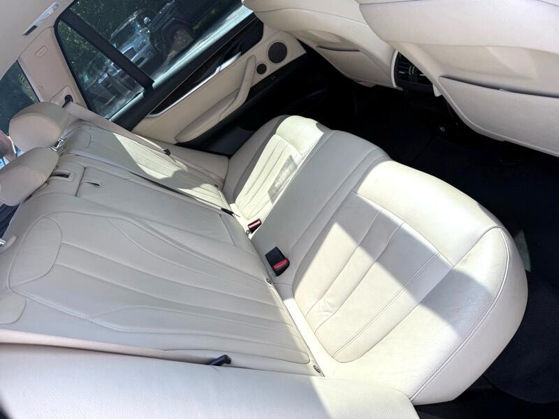 2016 BMW X5 Image 22